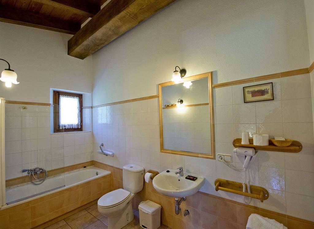 Mas El Ferres Guest House Joanetes Exterior photo